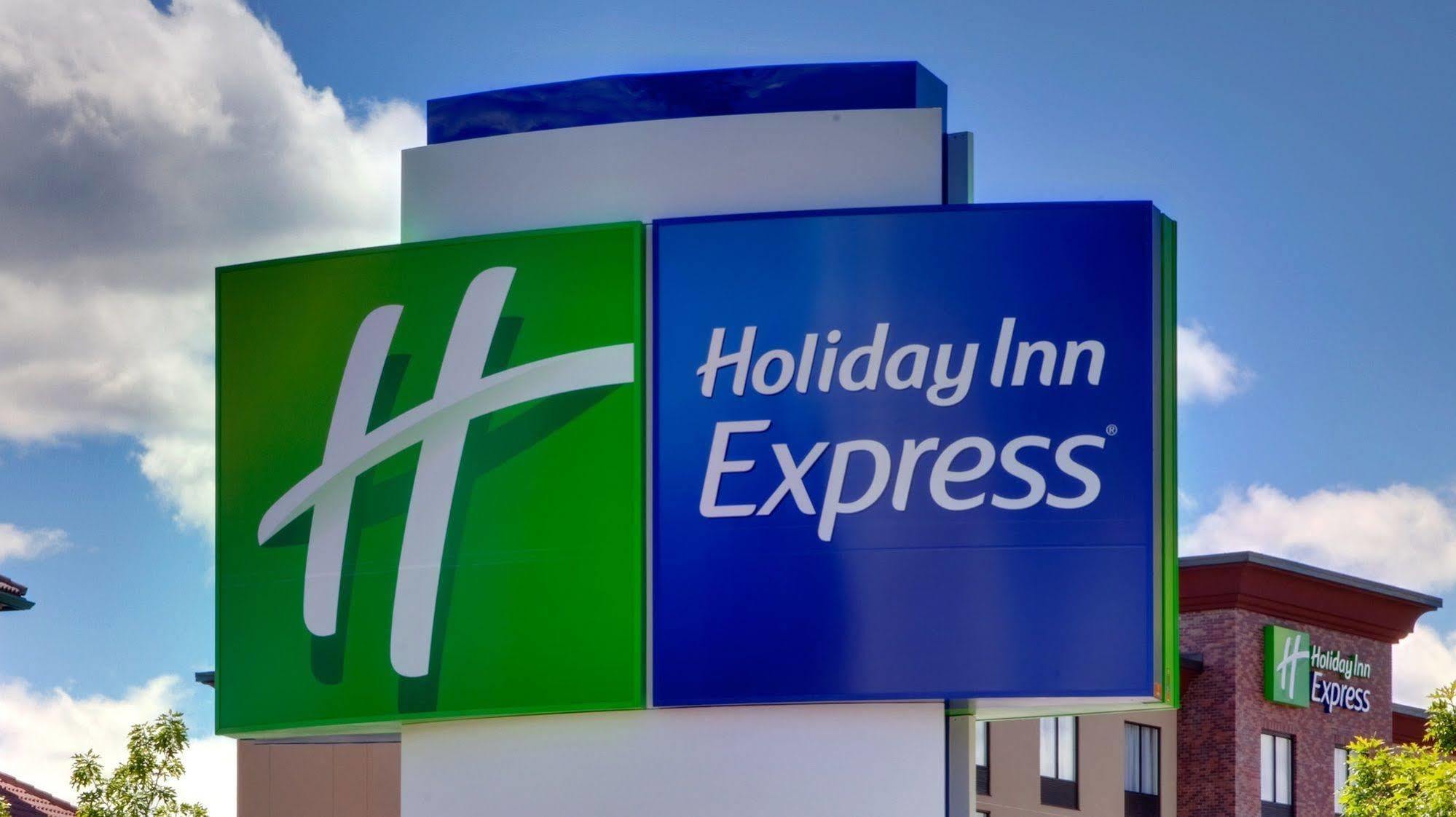 Holiday Inn Express & Suites Pineville-Alexandria Area Exterior foto